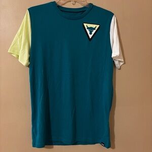 NWT! Under Armour tee - YXL